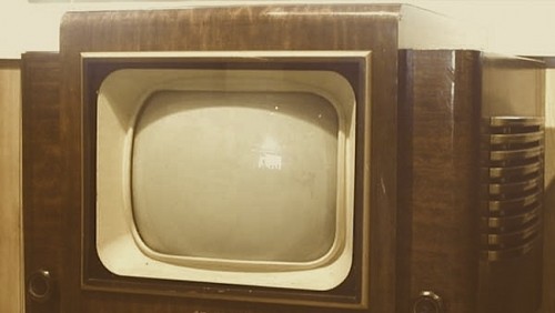 A Grammont 819-line set, circa 1951. Image http://www.earlytelevision.org